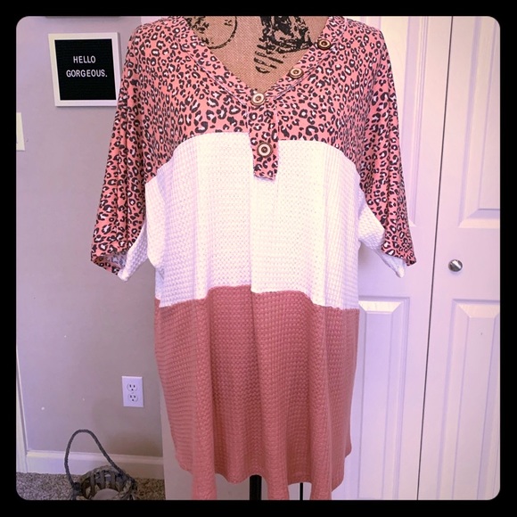 Color Block Dolman Top - Picture 2 of 6